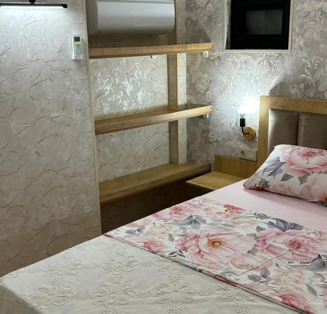 טביליסי Apartment On Avlabari Turn 4 0*,